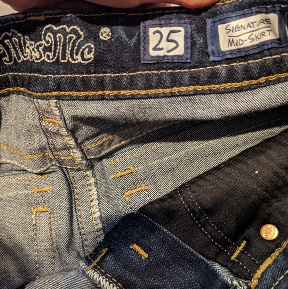 Miss Me signature Mid rise skirt size 25 - Picture 5 of 8